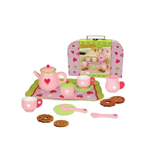 16db-os fa teáskészlet (szivecskés)