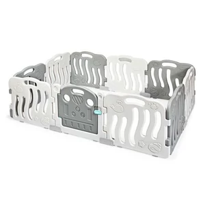 Műanyag babakarám 10 elemes  szürke színben